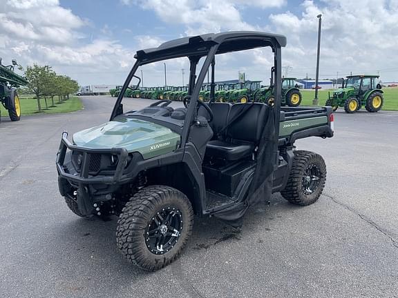 Image of John Deere XUV 835M Primary image