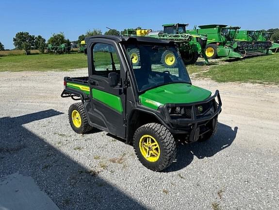 Image of John Deere XUV 835M equipment image 2