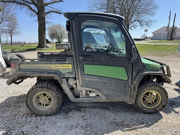 Image of John Deere XUV 835M equipment image 1