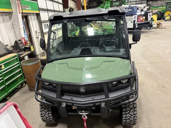Image of John Deere XUV 835M equipment image 3
