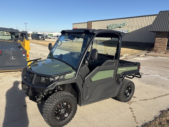 2024 John Deere XUV 835M Equipment Image0