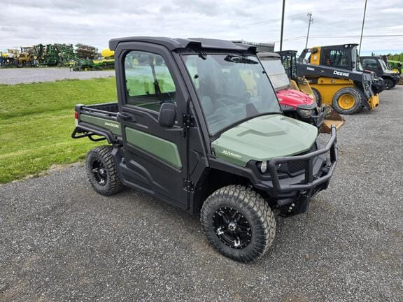 2024 John Deere XUV 835M Equipment Image0