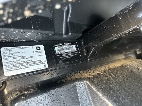 Image of John Deere XUV 835M Image 1