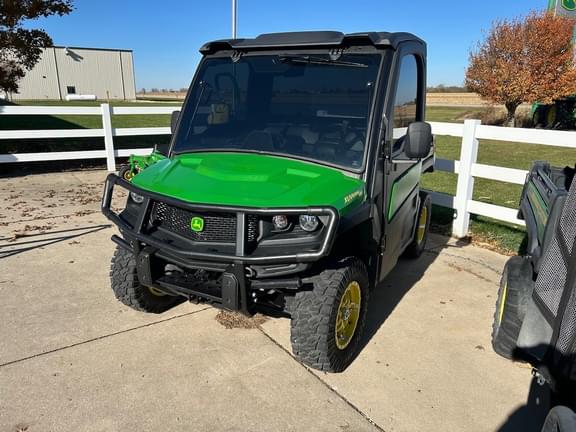 Image of John Deere XUV 835M equipment image 4