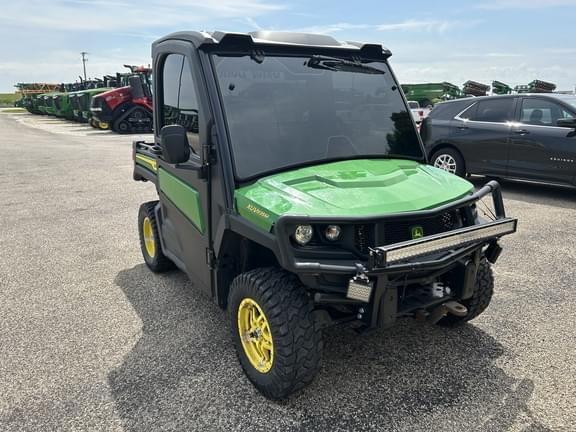 Image of John Deere XUV 835M equipment image 2