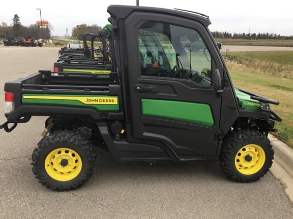 Image of John Deere XUV 835M equipment image 2