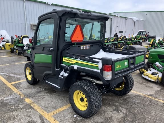 Image of John Deere XUV 835M equipment image 4
