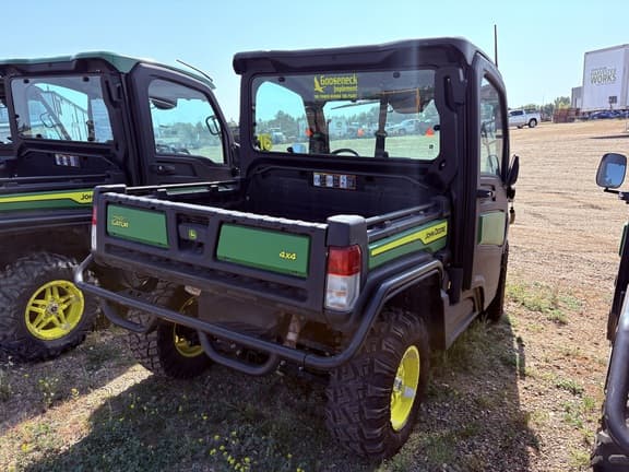 Image of John Deere XUV 835M equipment image 4