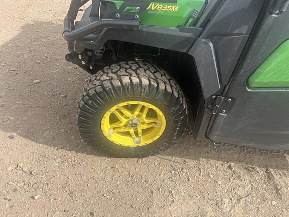 Image of John Deere XUV 835M equipment image 2