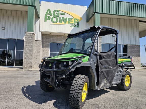Image of John Deere XUV 835M Primary image