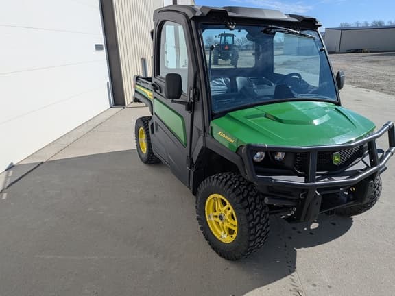 Image of John Deere XUV 835M equipment image 3