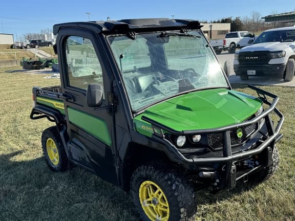 Image of John Deere XUV 835M equipment image 1