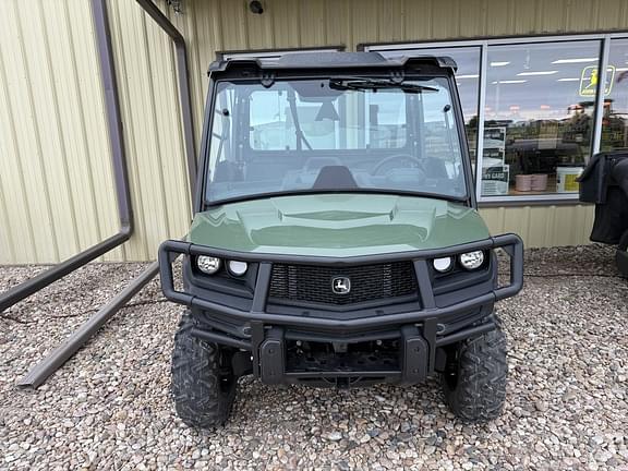 Image of John Deere XUV 835M equipment image 1