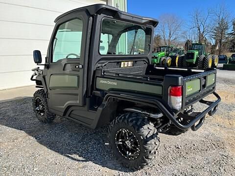 Image of John Deere XUV 835M equipment image 2