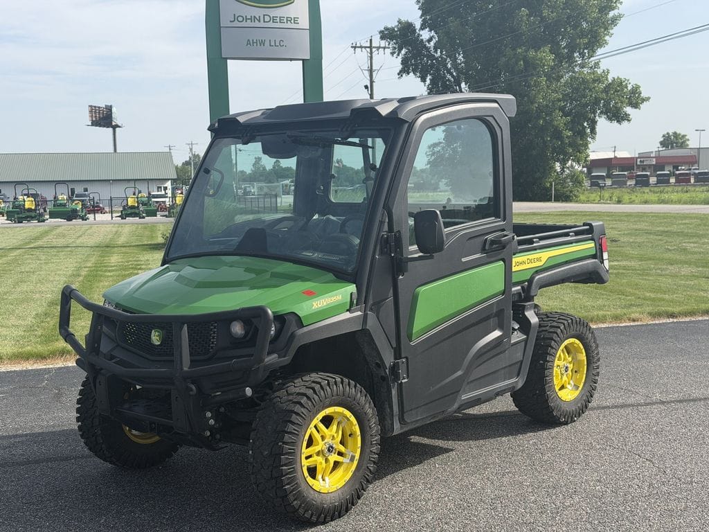2024 John Deere XUV 835M Equipment Image0