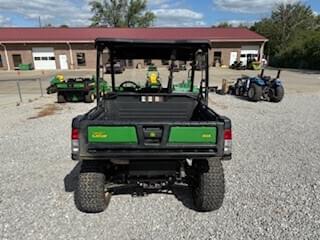 Image of John Deere XUV 835M equipment image 4