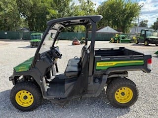 2024 John Deere XUV 835M Equipment Image0