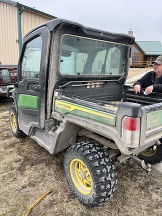Image of John Deere XUV 835M equipment image 2