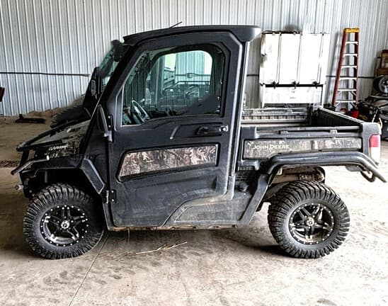 Image of John Deere XUV 835M equipment image 3