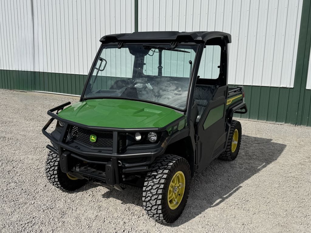 2024 John Deere XUV 835M Equipment Image0