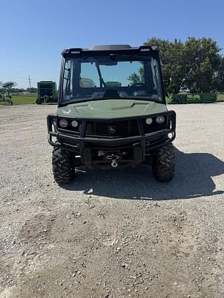 Image of John Deere XUV 835M equipment image 1