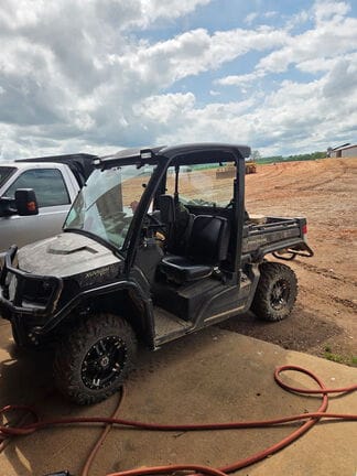 2024 John Deere XUV 835M Equipment Image0