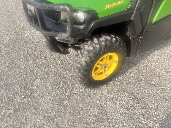 Image of John Deere XUV 835M equipment image 2