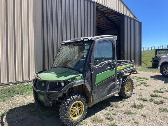 Image of John Deere XUV 835M equipment image 2
