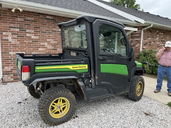 Image of John Deere XUV 835M equipment image 3