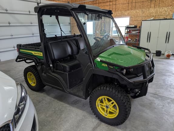 Image of John Deere XUV 835M equipment image 2
