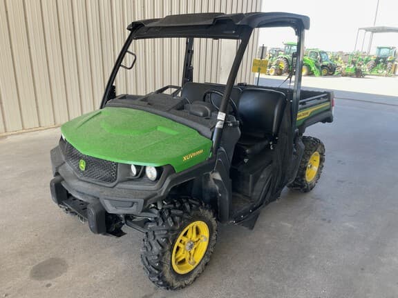 Image of John Deere XUV 835M equipment image 1