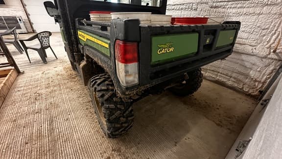 Image of John Deere XUV 835M equipment image 3