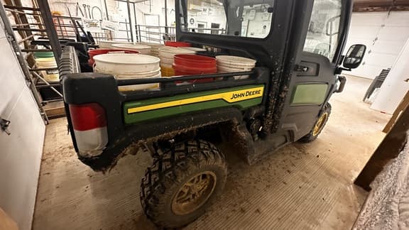 Image of John Deere XUV 835M equipment image 4