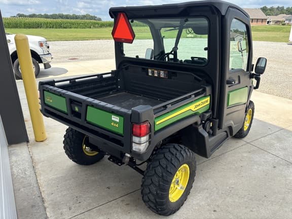 Image of John Deere XUV 835M equipment image 3