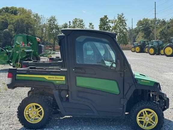 Image of John Deere XUV 835M equipment image 1