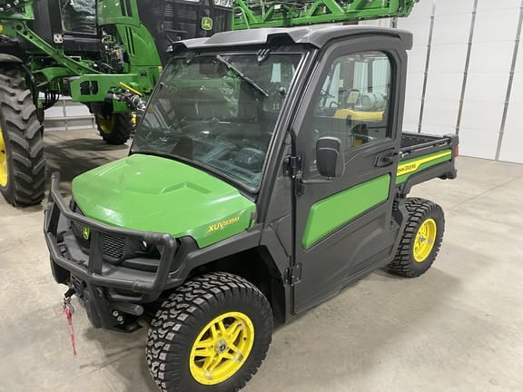 2024 John Deere XUV 835M Equipment Image0