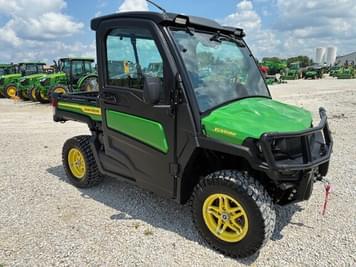 Main image John Deere XUV 835M