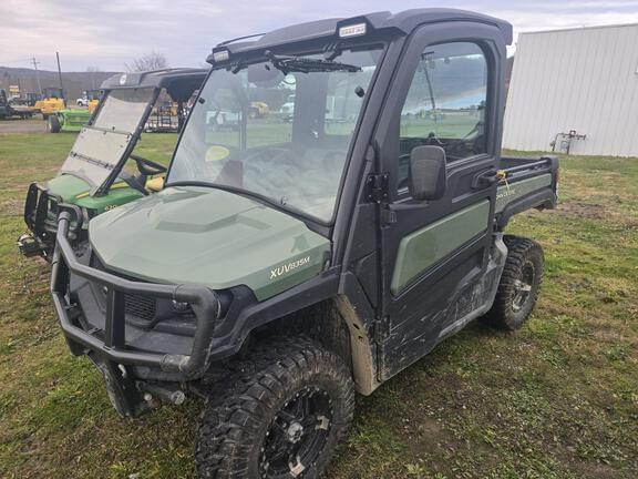 Image of John Deere XUV 835M equipment image 3