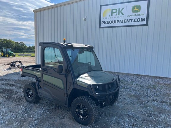 2024 John Deere XUV 835M Equipment Image0