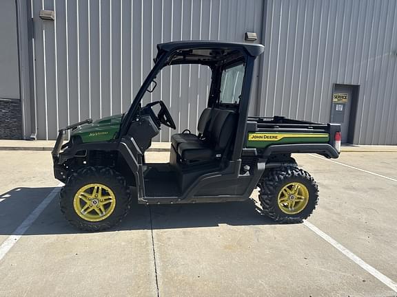 Image of John Deere XUV 835M equipment image 2