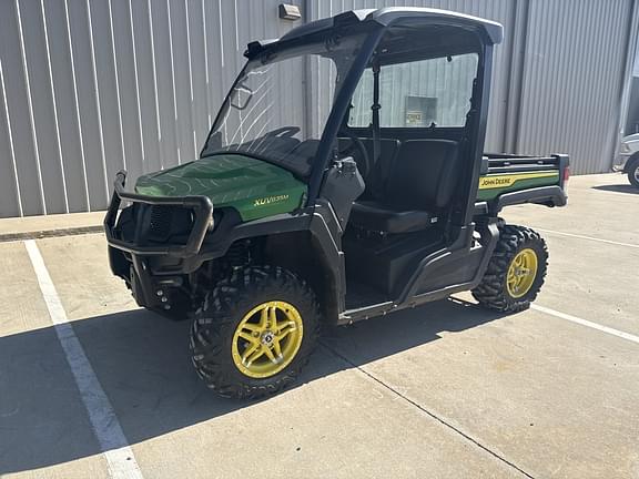 Image of John Deere XUV 835M equipment image 4