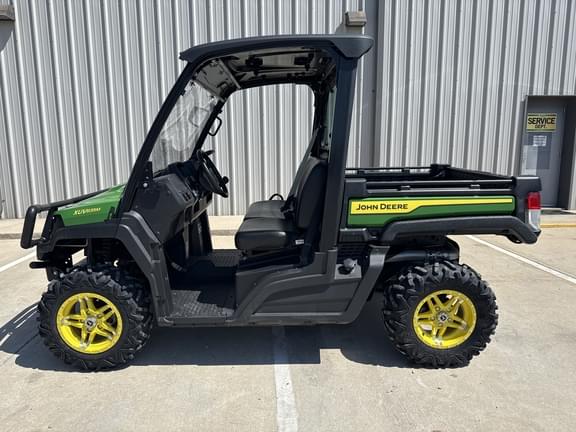 Image of John Deere XUV 835M Primary image