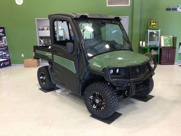 Image of John Deere XUV 835M Primary image