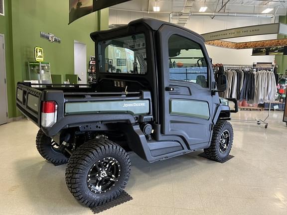 Image of John Deere XUV 835M equipment image 4