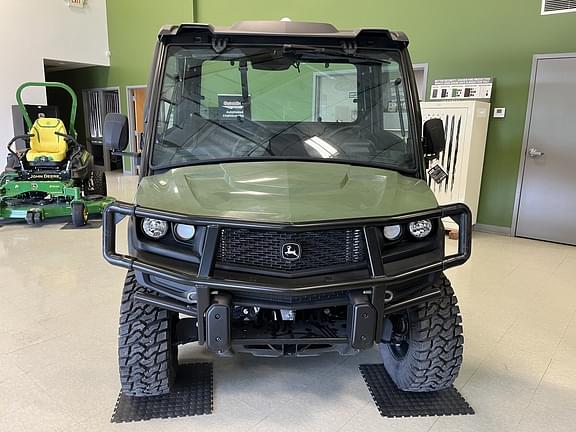 Image of John Deere XUV 835M equipment image 2