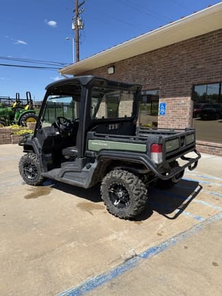 Image of John Deere XUV 835M equipment image 3
