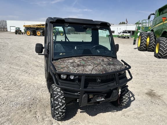 Image of John Deere XUV 835M equipment image 2
