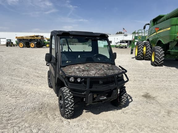 Image of John Deere XUV 835M equipment image 1