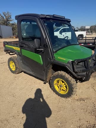 Image of John Deere XUV 835M equipment image 4