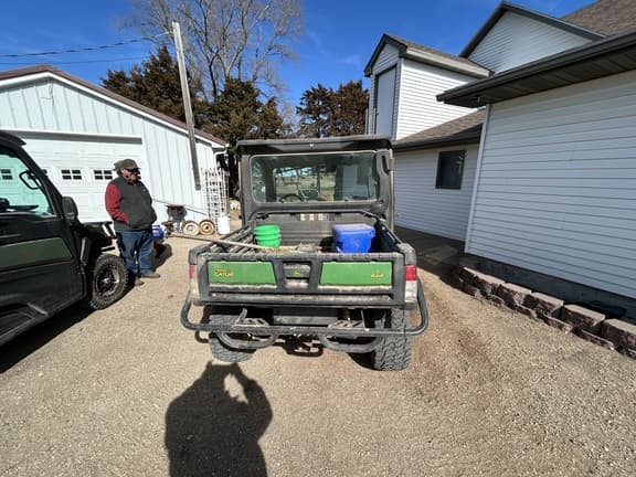 Image of John Deere XUV 835M equipment image 3